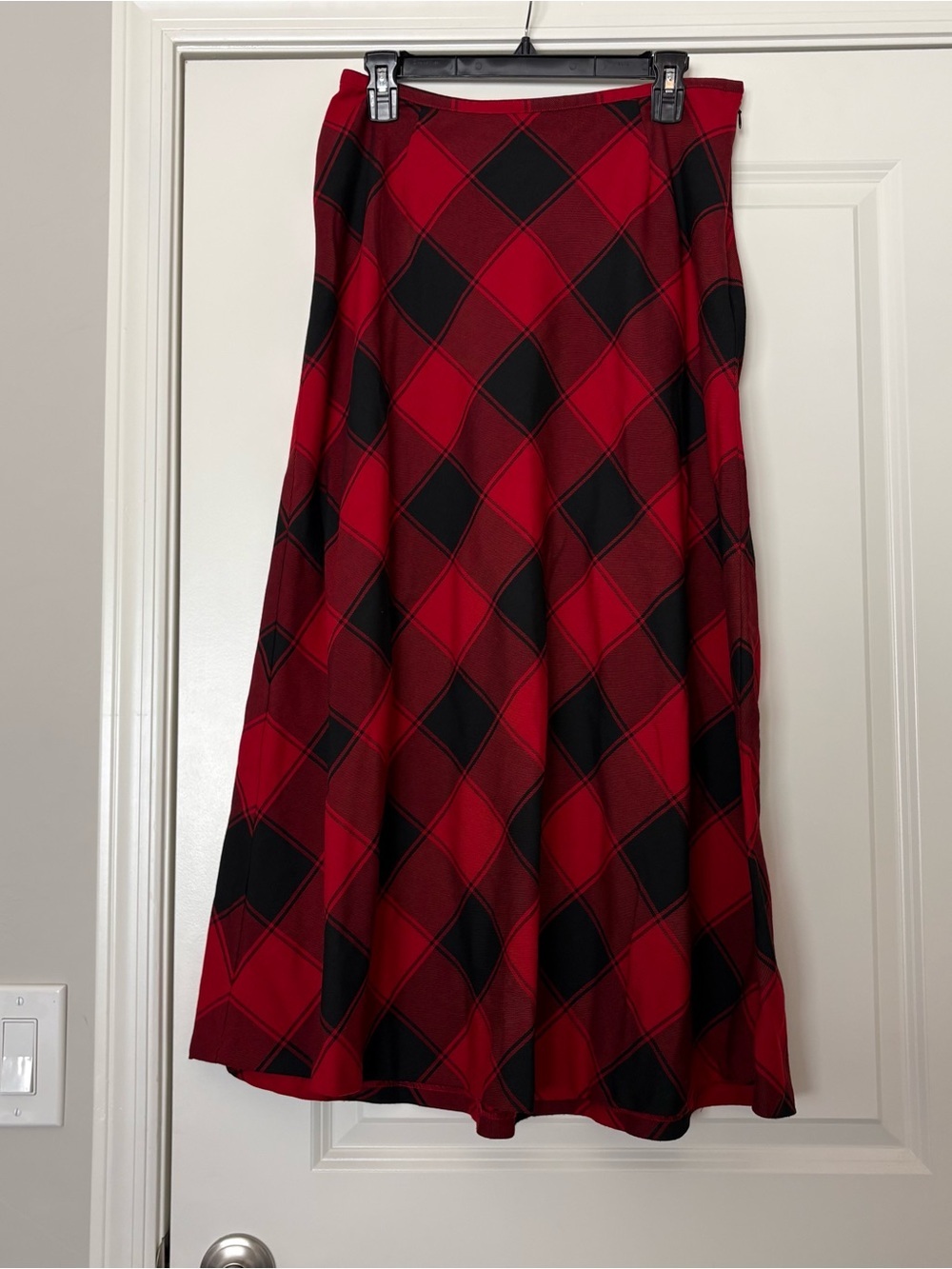 Liz Claiborne Women’s Red and Black Diamond-Check A-Line Maxi Skirt